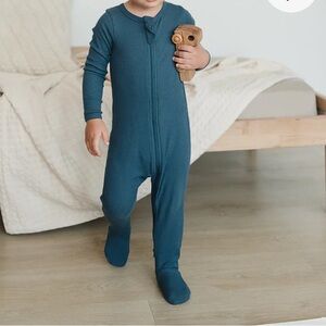 Navy Organic Cotton Ribbed Zipper